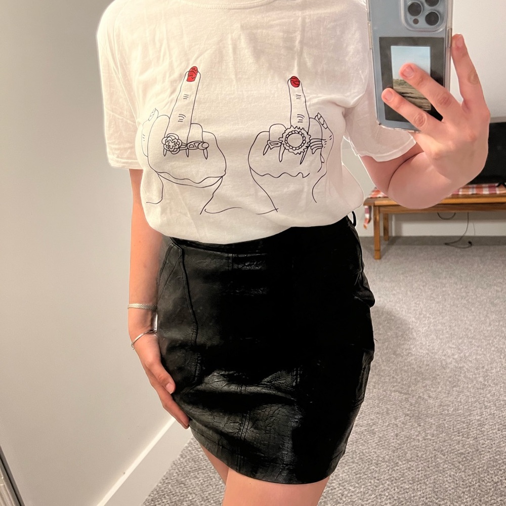 Cool middle finger top